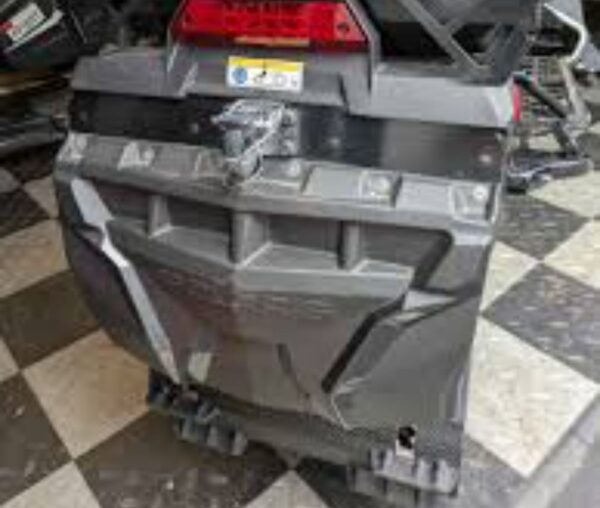 2018 Polaris Titan 800 cc snow flaps