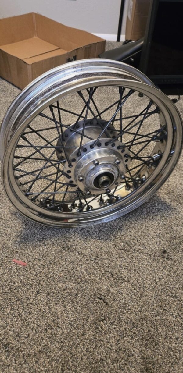 2003 02-05 Honda VTX1800S Silver Spoked Front Wheel 17x3.5